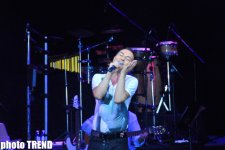 "Романтичный принц поп-музыки" Сердар Ортадж выступил с концертом в Баку (фотосессия)