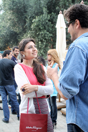 Организация YARAT! представила проект Махмуда Рустамова "Альтернатива" (фотосессия)