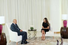 Первая леди Азербайджана встретилась с генеральным директором ИСЕСКО