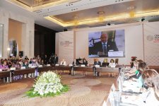 Первой леди Азербайджана вручена награда Форума Кранс Монтана «Prix de la Fondation» (ФОТО)