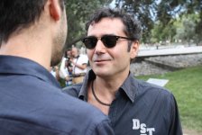 Организация YARAT! представила проект Махмуда Рустамова "Альтернатива" (фотосессия)