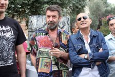 Организация YARAT! представила проект Махмуда Рустамова "Альтернатива" (фотосессия)