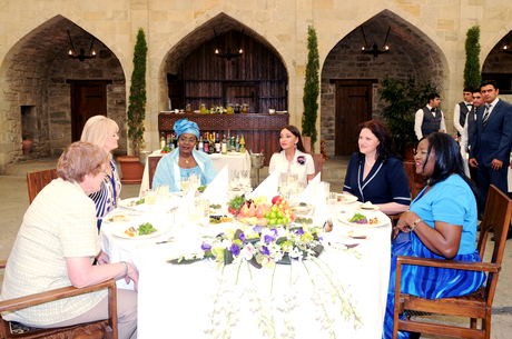 От имени первой леди Азербайджана дан обед в честь участниц Форума Krans Montana (ФОТО)