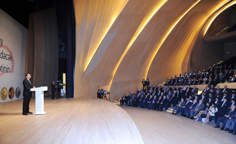 Президент Ильхам Алиев и его супруга приняли участие в церемонии проводов азербайджанских олимпийцев (ФОТО)