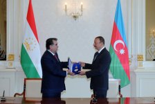 Состоялась церемония награждения высшими орденами Президентов Азербайджана и Таджикистана (ФОТО)