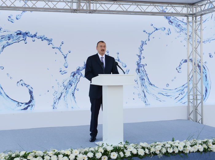 Президент Азербайджана принял участие в церемонии закладки фундамента Ширван-Муганской водопроводной системы (версия 2) (ФОТО)