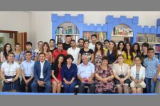 Поэт Вахид Азиз: За все хорошие и плохие качества молодежи в ответе старшее поколение (фото)