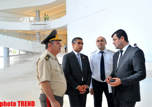 Пожар не нанес никакого ущерба деятельности Центра Гейдара Алиева – директор (Версия 2)(ФОТО)