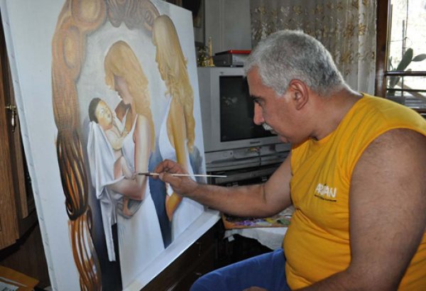 В Тольятти проходит выставка Эльнура Расулова: "Это хурма. Зрелая, яркая, как талант живописца из Азербайджана "