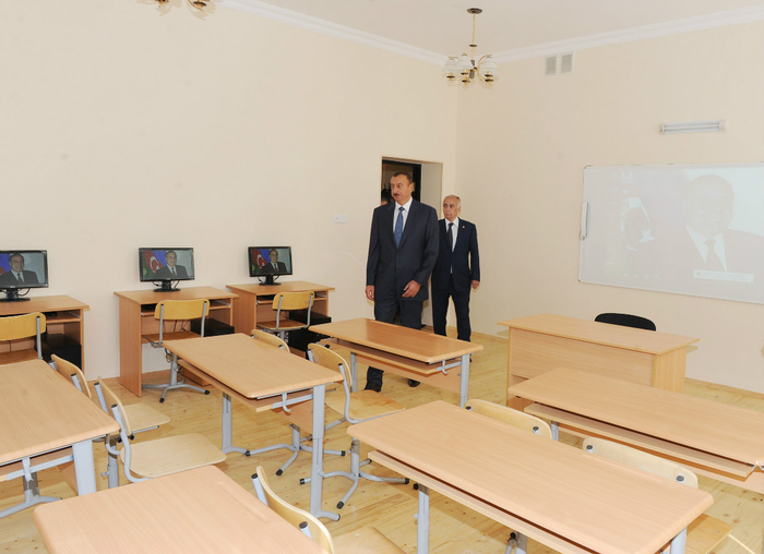 Президент Азербайджана ознакомился с состоянием ряда школ Баку после капремонта и реконструкции (ФОТО)