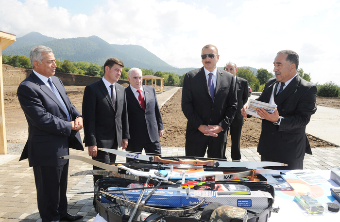 Ильхам Алиев ознакомился со строительством комплекса по стрельбе из лука и стендовой стрельбе в Габалинском районе  (ФОТО)