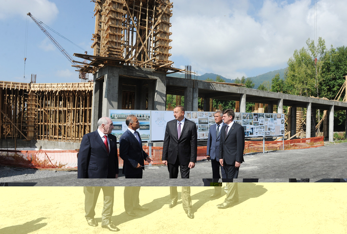 Президент Азербайджана ознакомился с ходом строительства Габалинского конгресс-центра (ФОТО)
