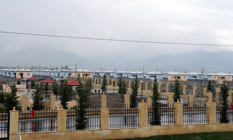 Президент Ильхам Алиев принял участие в открытии в Шеки нового поселка для 423 семей вынужденных переселенцев (ФОТО)