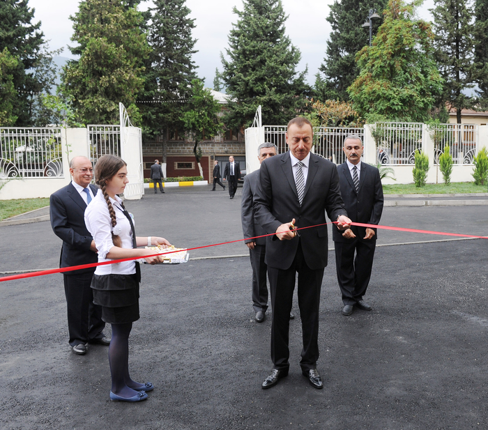 Президент Ильхам Алиев принял участие в открытии средних школ в Загатальском районе (ФОТО)