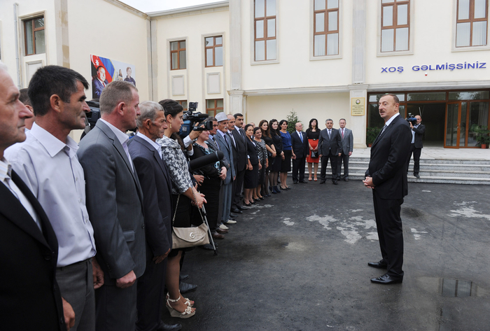 Президент Ильхам Алиев принял участие в открытии средних школ в Загатальском районе (ФОТО)