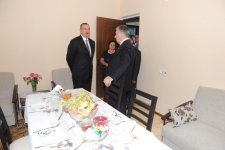 Президент Ильхам Алиев принял участие в открытии в Шеки нового поселка для 423 семей вынужденных переселенцев (ФОТО)