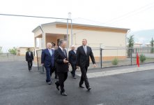 Президент Ильхам Алиев принял участие в открытии в Шеки нового поселка для 423 семей вынужденных переселенцев (ФОТО)