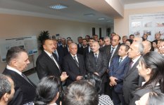 Президент Ильхам Алиев принял участие в открытии в Шеки нового поселка для 423 семей вынужденных переселенцев (ФОТО)