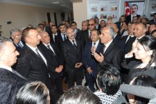 Президент Ильхам Алиев принял участие в открытии в Шеки нового поселка для 423 семей вынужденных переселенцев (ФОТО)