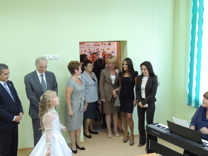 Лейла Алиева: АМОР реализовала в Астрахани много проектов, в том числе в области образования (ФОТО)