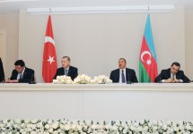 Азербайджан и Турция подписали восемь межправительственных документов (ФОТО)