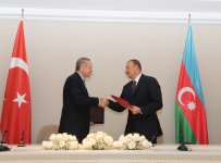 Азербайджан и Турция подписали восемь межправительственных документов (ФОТО)