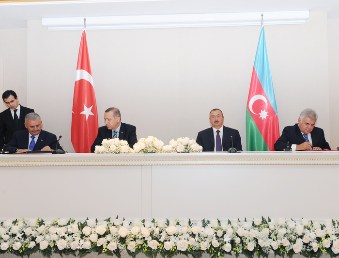 Азербайджан и Турция подписали восемь межправительственных документов (ФОТО)