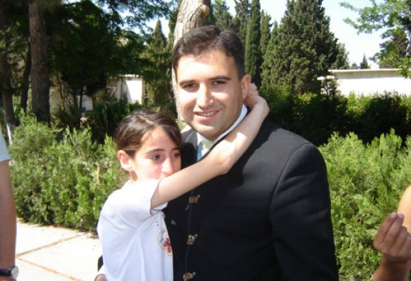 Известные исполнители мугама и эстрады проведут концерт "Мы хотим, чтобы ТЫ жил" в поддержку Гаджи Нурана Гусейнова