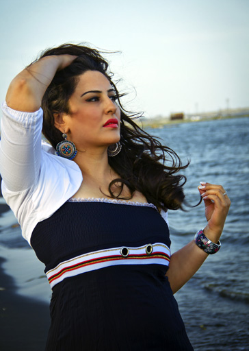 Поэзия есть высшая форма человеческой речи - поэтесса Лейли (фото)