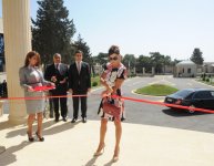 Первая леди Азербайджана приняла участие в открытии профтехучилища в Баку (ФОТО)