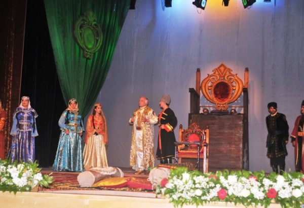 В Баку приедут известные театральные деятели из более 80 стран мира