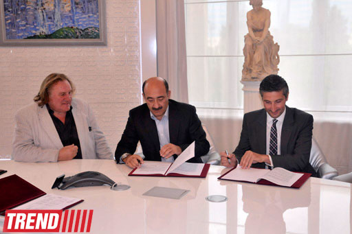 Жерар Депардье: "Азербайджан - великая страна и у вас огромное сердце! Çox sağ olun!" (фото)