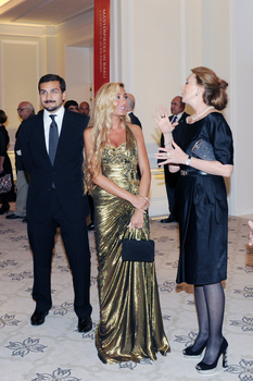 Первая леди Азербайджана приняла участие в церемонии открытия первой выставки  «Christie’s» в Баку (ФОТО)