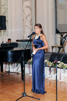 Первая леди Азербайджана приняла участие в церемонии открытия первой выставки  «Christie’s» в Баку (ФОТО)