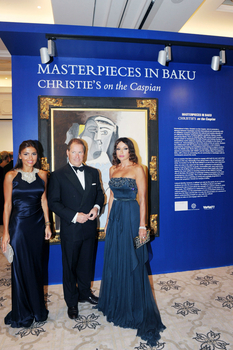 Первая леди Азербайджана приняла участие в церемонии открытия первой выставки  «Christie’s» в Баку (ФОТО)