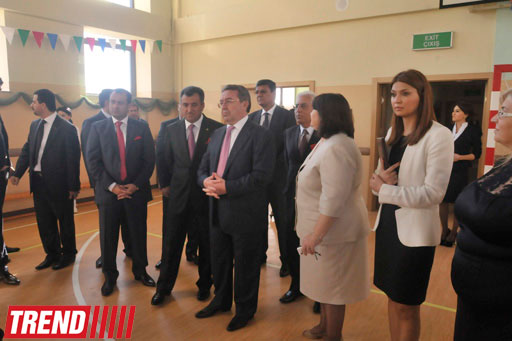 В Баку состоялось торжественное открытие "Baku Modern School" (фотосессия)