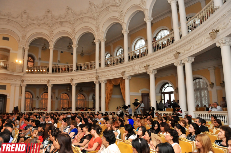 В Баку открылся IV Международный музыкальный фестиваль имени Узеира Гаджибейли (фото)