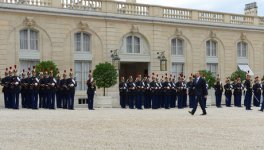 Состоялась встреча президентов Азербайджана и Франции (ФОТО)