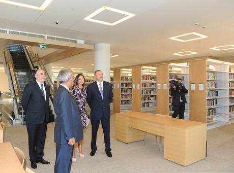 Президент Азербайджана и его супруга приняли участие в открытии нового учебного комплекса Дипакадемии (ФОТО)