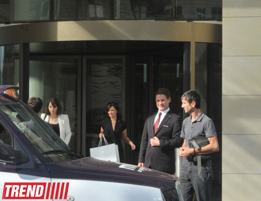 Дженнифер Лопес отправилась на стадион имени Тофига Бахрамова (фото)