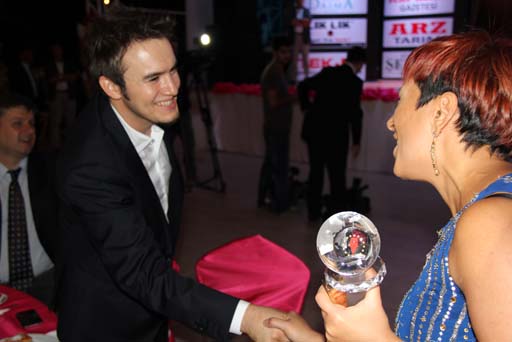 Тунзаля Агаева удостоена в Турции звания "Исполнитель года" (фото)