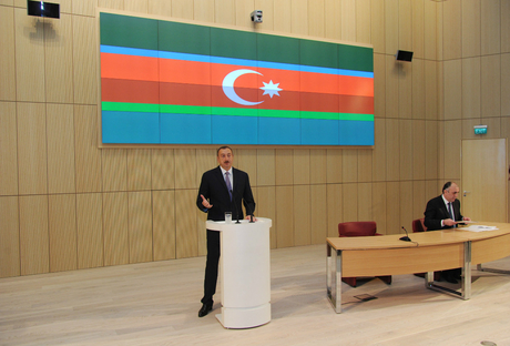 Президент Ильхам Алиев: Основная задача, стоящая перед страной и связанная с внешней политикой, – это урегулирование нагорно-карабахского конфликта (ФОТО)
