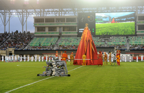 Президент Ильхам Алиев его супруга приняли участие на церемонии открытия ЧМ по футболу среди женщин до 17 лет (ФОТО)