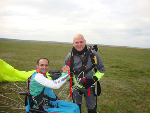 Кямал Мамедов покорил небо Украины с азербайджанским флагом (видео-фото)