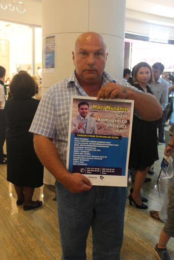 В Баку состоялась благотворительная акция в поддержку телеведущего Нурана Гусейнова (фото)