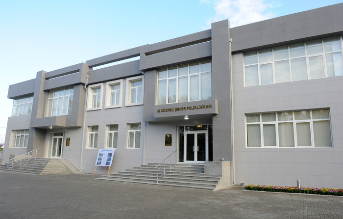 Президент Азербайджана принял участие в открытии отремонтированной поликлиники в Баку (ФОТО)