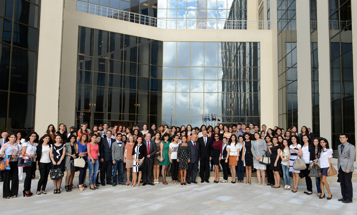 Президент Азербайджана и его супруга приняли участие в открытии нового учебного комплекса Бакинского филиала МГУ им. М.В.Ломоносова (ФОТО)