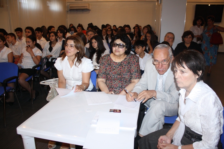 В Баку прошел IV Литературно-музыкальный фестиваль "Есенинская осень" (фото)