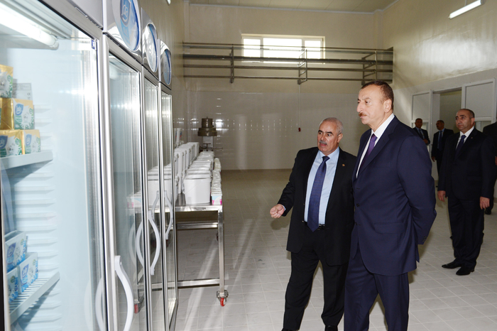 Президент Ильхам Алиев принял участие в открытии молокозавода в Тертере (ФОТО)