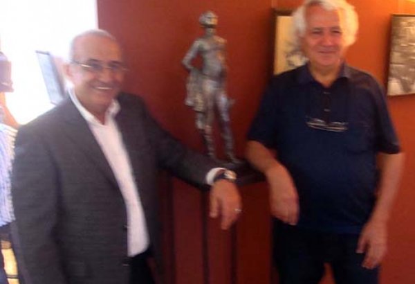 Вернисаж народного художника Ханлара Ахмедова (фотосессия)